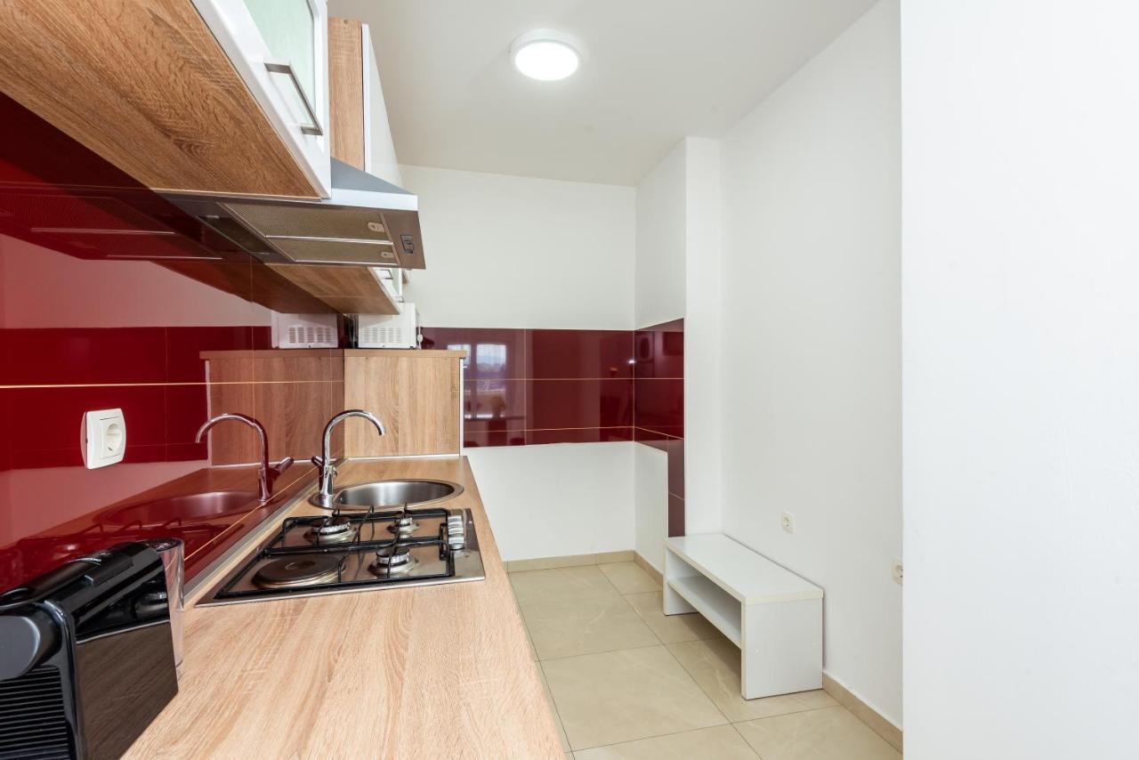 Apartment Tina Плоче Экстерьер фото