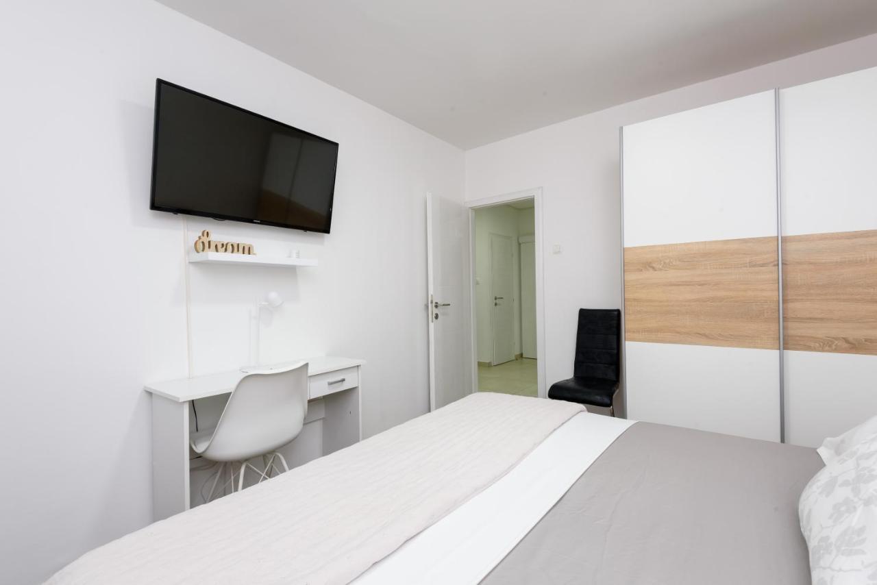 Apartment Tina Плоче Экстерьер фото