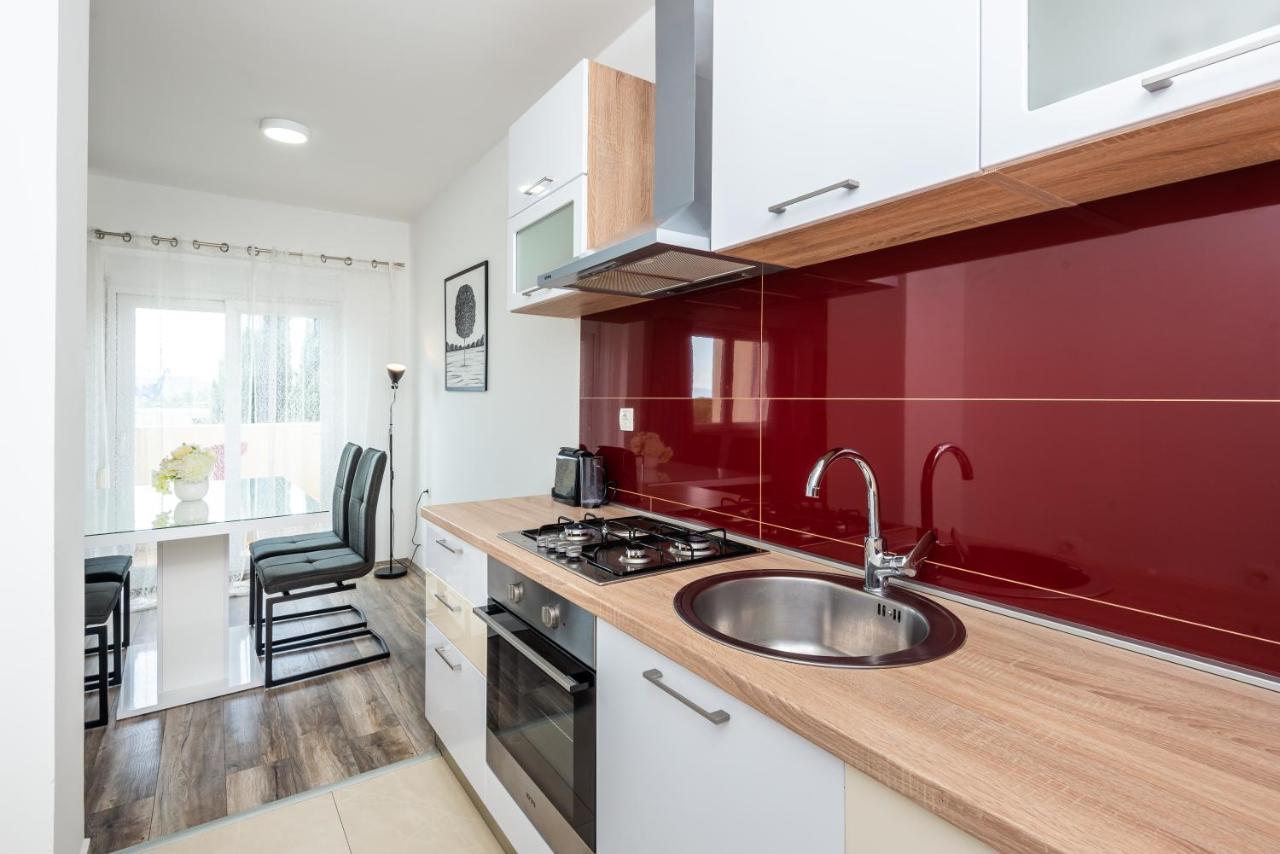 Apartment Tina Плоче Экстерьер фото