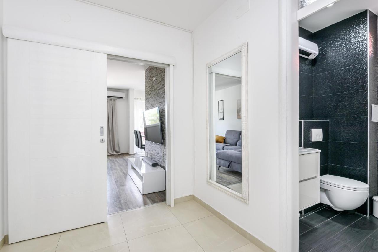 Apartment Tina Плоче Экстерьер фото